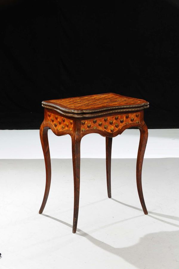 Tavolino da gioco Napoleone III lastronato a marqueterie, Francia fine XIX secolo