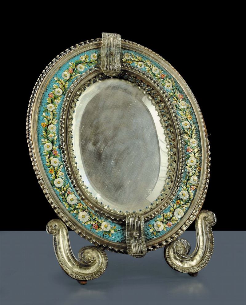 Specchierina ovale con micromosaico floreale, XIX secolo  - Asta Antiquariato, Argenti e Dipinti Antichi - Cambi Casa d'Aste