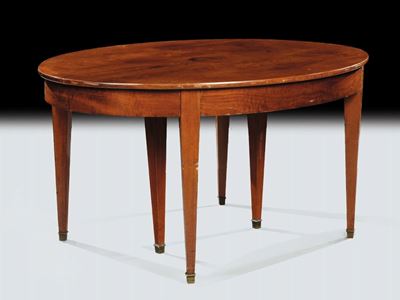 Tavolo Ovale Lastronato, XIX Secolo