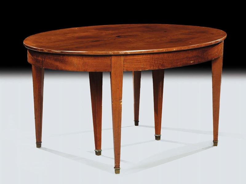 Tavolo ovale lastronato, XIX secolo  - Auction Antiquariato, Argenti e Dipinti Antichi - Cambi Casa d'Aste