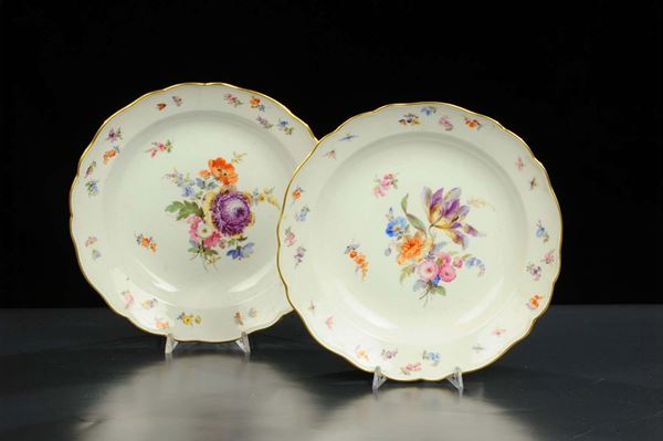 Coppia di piatti in porcellana di Meissen, XIX secolo