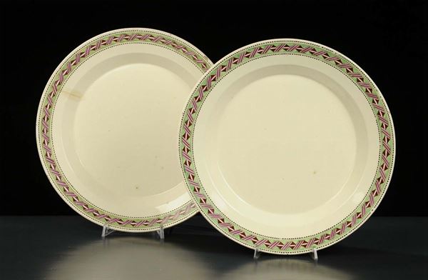 Coppia di piatti in ceramica, manifattura  Del Vecchio, marcati FDVN