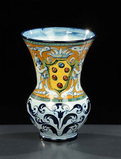 Vaso in Porcellana Policroma, Colonnata XX Secolo