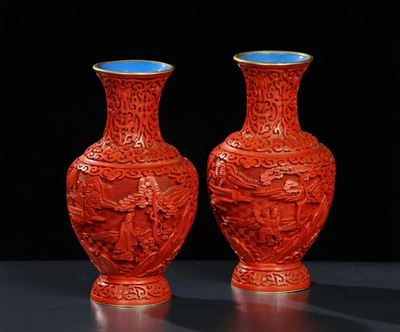 Coppia di Vasi in Lacca Rossa, Cina XX Secolo