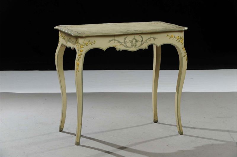 Tavolino in legno laccato, Genova inizio XX secolo  - Auction Antiquariato, Argenti e Dipinti Antichi - Cambi Casa d'Aste
