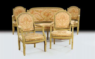 Salotto in Legno Laccato Composto da Divano e Quattro Poltrone, XIX Secolo