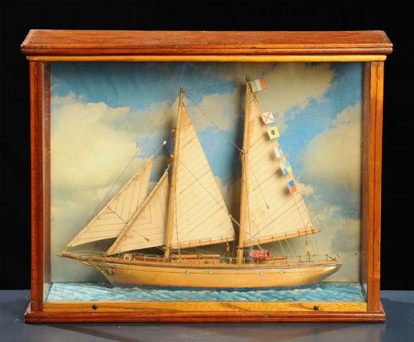 Diorama con barca a vela in navigazione, Italia fine XIX secolo