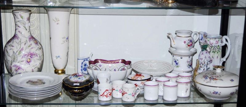 Lotto misto di oggetti in porcellana  - Asta Antiquariato, Argenti e Dipinti Antichi - Cambi Casa d'Aste