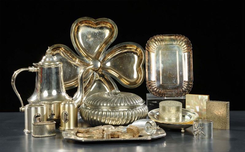 Lotto di oggetti in metallo argentato  - Asta Antiquariato, Argenti e Dipinti Antichi - Cambi Casa d'Aste