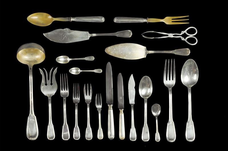 Servizio di posate in argento, gr. 5000 circa  - Auction Antiquariato, Argenti e Dipinti Antichi - Cambi Casa d'Aste