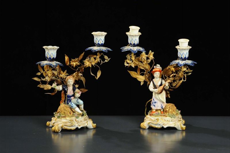 Coppia di candelieri a due luci in porcellana di Sevres e bronzo dorato, XIX secolo  - Asta Asta OnLine 12-2011 - Cambi Casa d'Aste