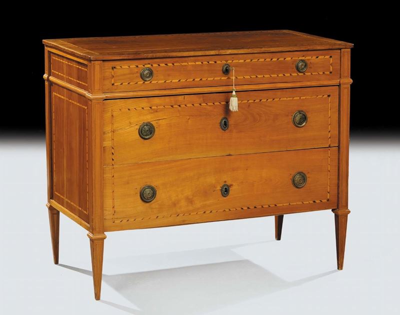 Cassettone Luigi XVI lastronato a tre cassetti, XVIII secolo  - Asta Antiquariato, Argenti e Dipinti Antichi - Cambi Casa d'Aste